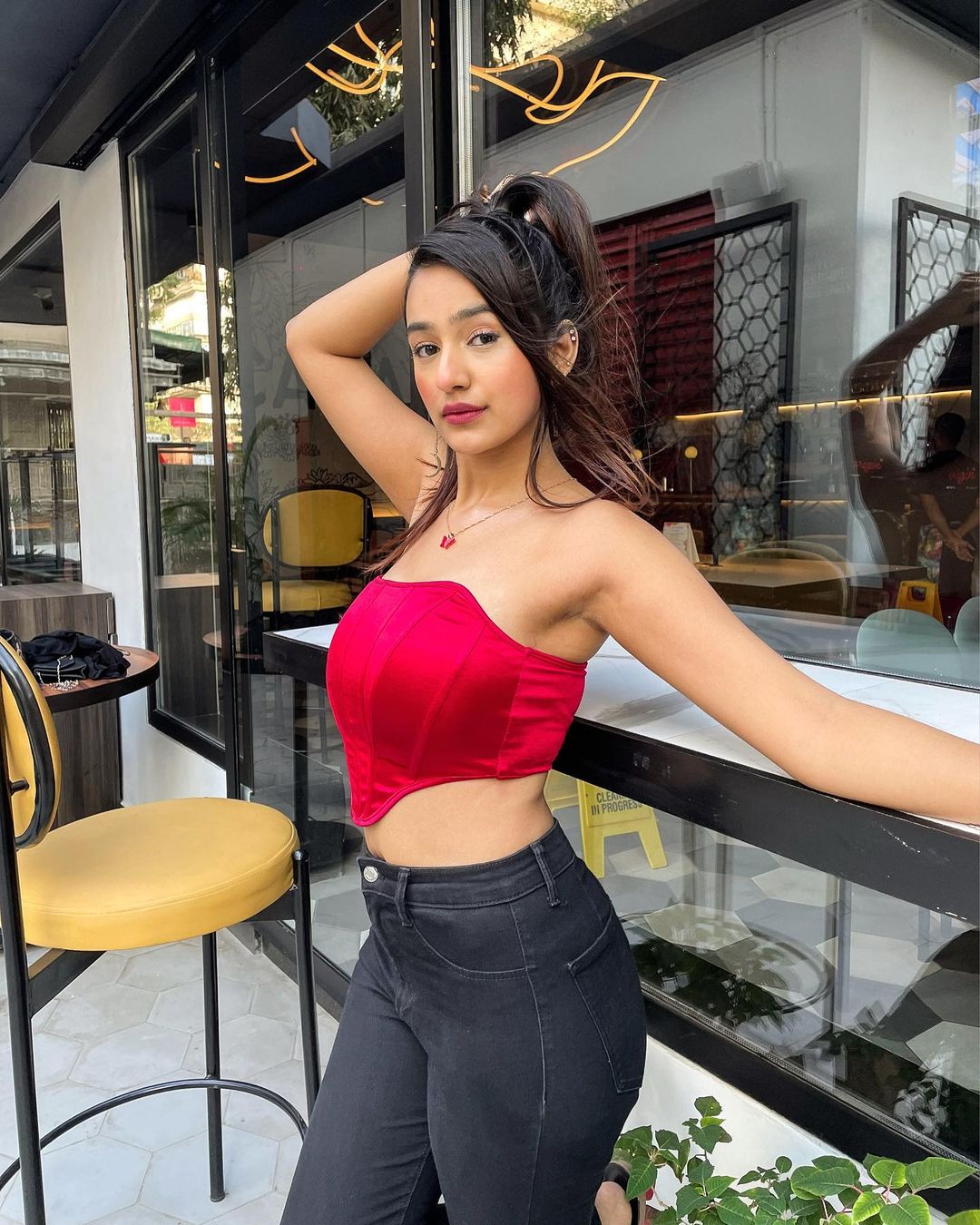 Biography of Shubhna Agarwal: A beautiful Fitness Model and Instagram Sensation